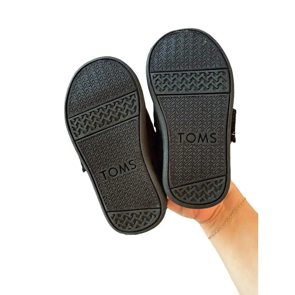 TOMS Unisex Black Canvas Alpargata Shoes Size 5T
